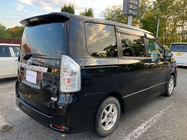 TOYOTA VOXY 2011 Image 31