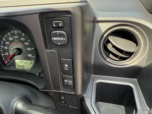 TOYOTA PROBOX VAN 2WD 2017 Image 31