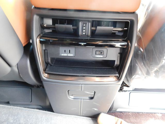 TOYOTA VELLFIRE  HYBRID 4WD 2024 Image 31