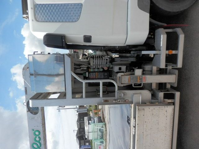 MITSUBISHI FUSOU FIGHTER 2014 Image 31