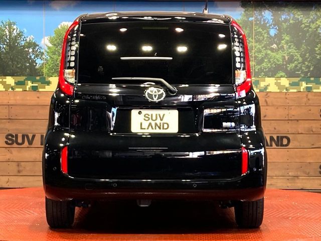 TOYOTA SIENTA HYBRID 2022 Image 31