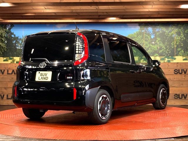 TOYOTA SIENTA HYBRID 2022 Image 31