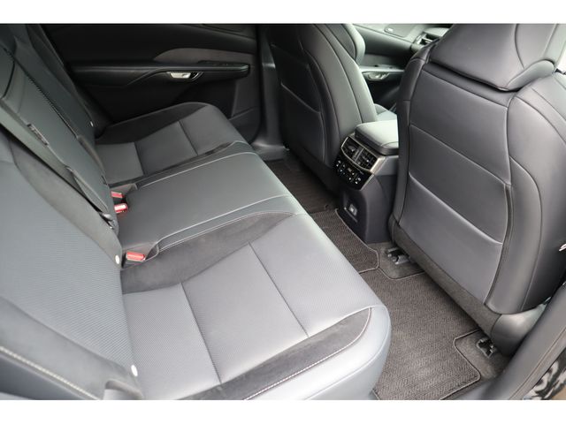 TOYOTA LEXUS RX500H 2023 Image 31