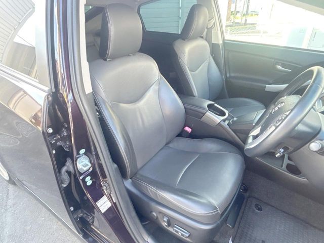 TOYOTA PRIUS 2013 Image 31