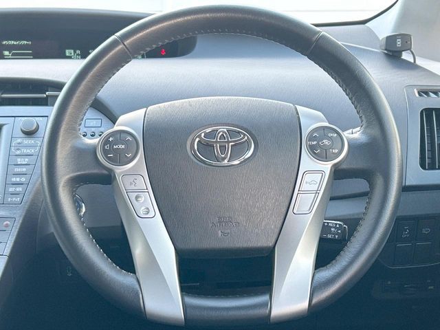 TOYOTA PRIUS 2013 Image 31