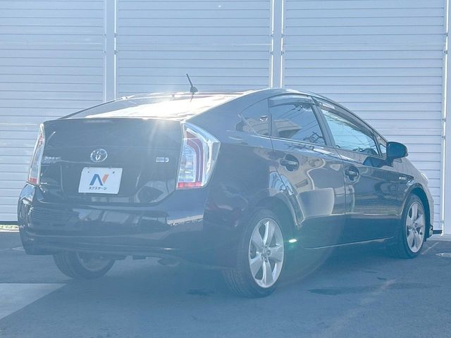 TOYOTA PRIUS 2013 Image 31