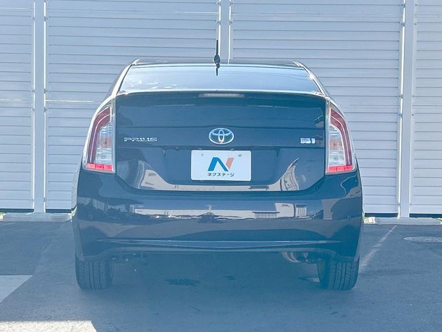 TOYOTA PRIUS 2013 Image 31