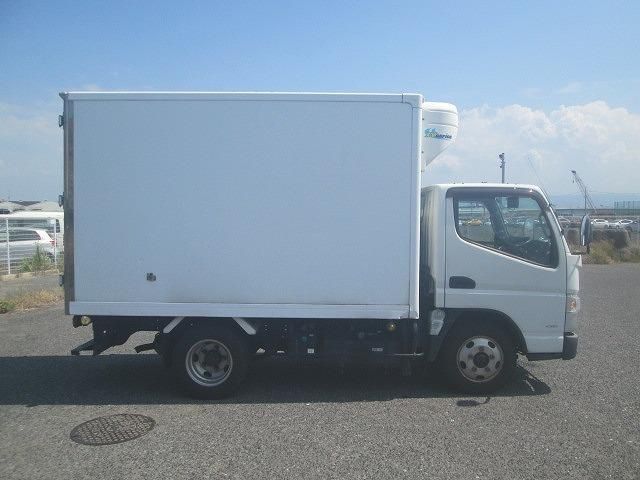 MITSUBISHI CANTER 2017 Image 31