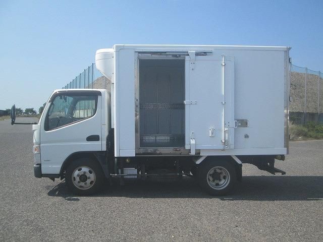 MITSUBISHI CANTER 2017 Image 31