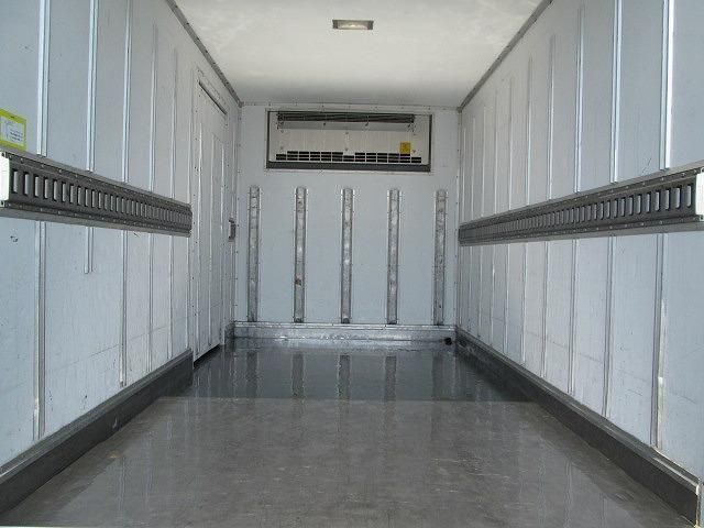 MITSUBISHI CANTER 2017 Image 31