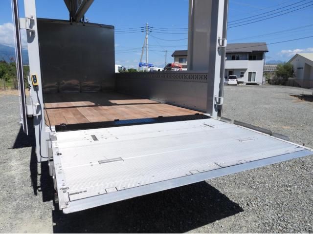 MITSUBISHI CANTER 2019 Image 31