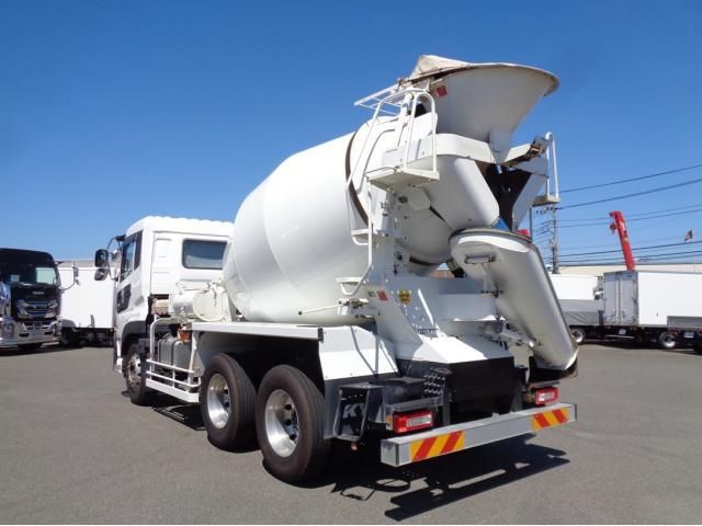 NISSAN DIESEL QUON 2023 Image 31