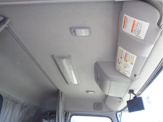 NISSAN DIESEL QUON 2023 Image 31