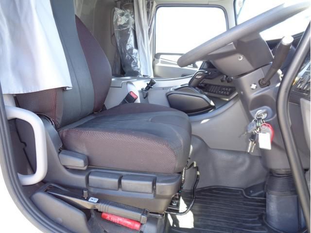 NISSAN DIESEL QUON 2023 Image 31