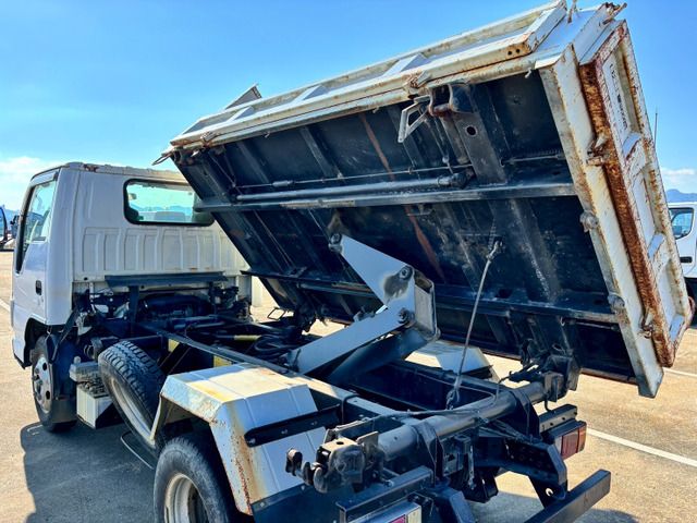 ISUZU  2008 Image 31