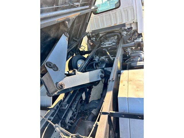 ISUZU  2008 Image 31