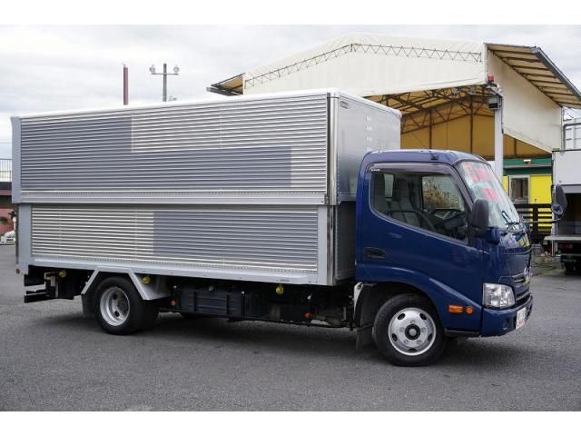 HINO DUTRO 2017 Image 31