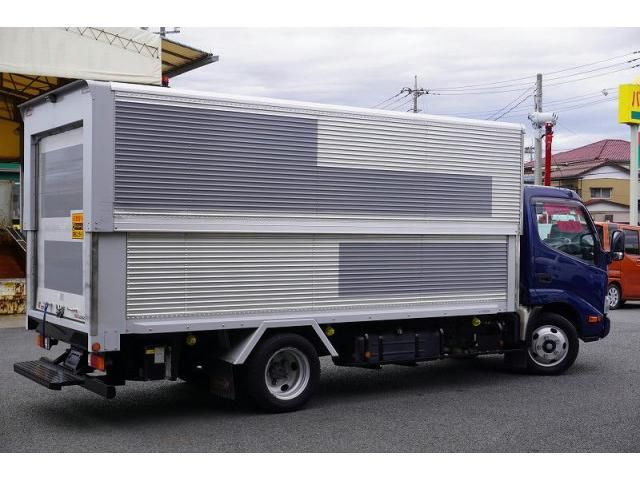 HINO DUTRO 2017 Image 31