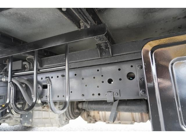 HINO DUTRO 2017 Image 31