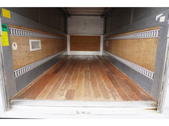 HINO DUTRO 2017 Image 31