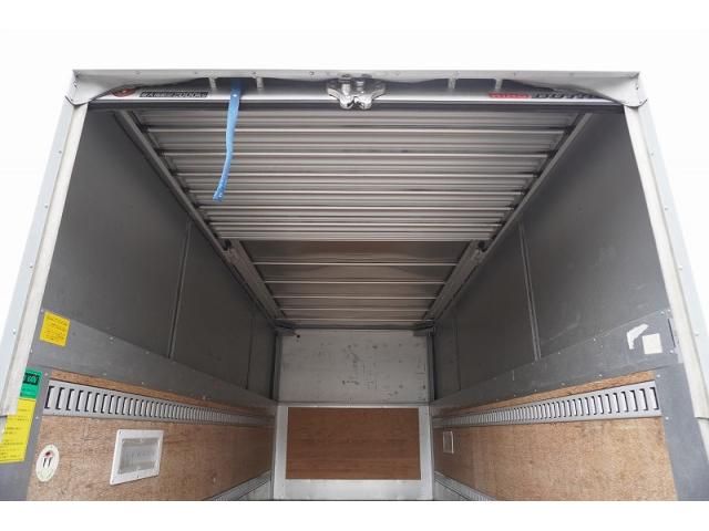 HINO DUTRO 2017 Image 31