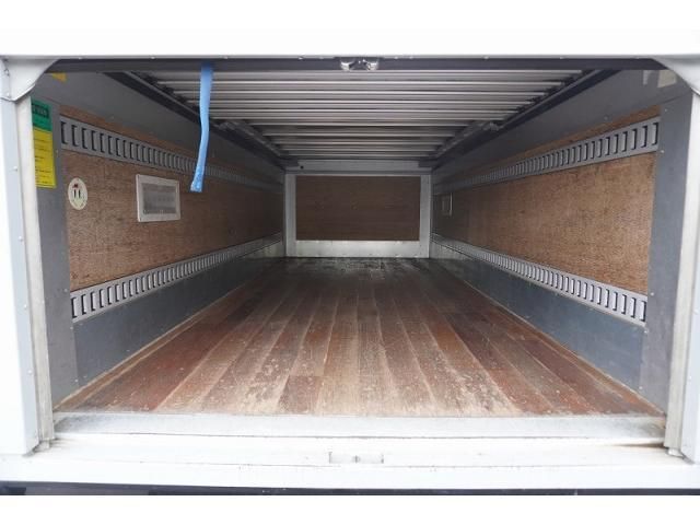 HINO DUTRO 2017 Image 31