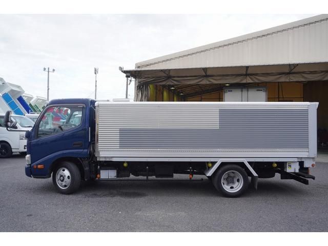 HINO DUTRO 2017 Image 31