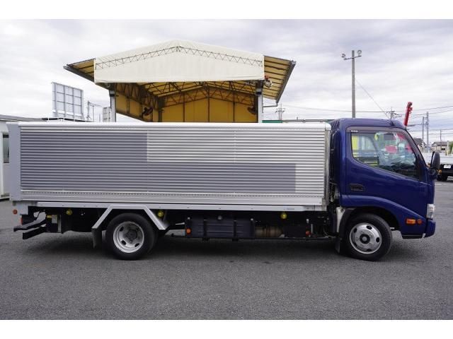 HINO DUTRO 2017 Image 31