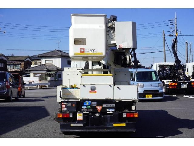 MITSUBISHI CANTER 2017 Image 31