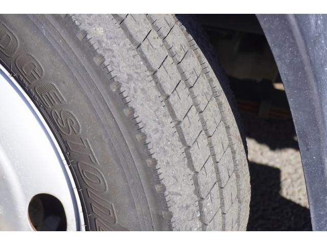 MITSUBISHI CANTER 2017 Image 31