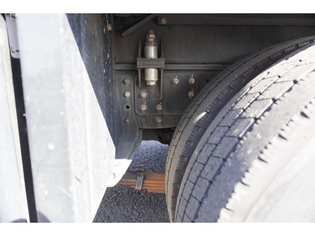 MITSUBISHI CANTER 2017 Image 31