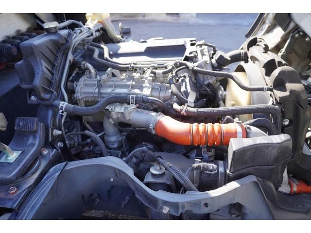 MITSUBISHI CANTER 2017 Image 31