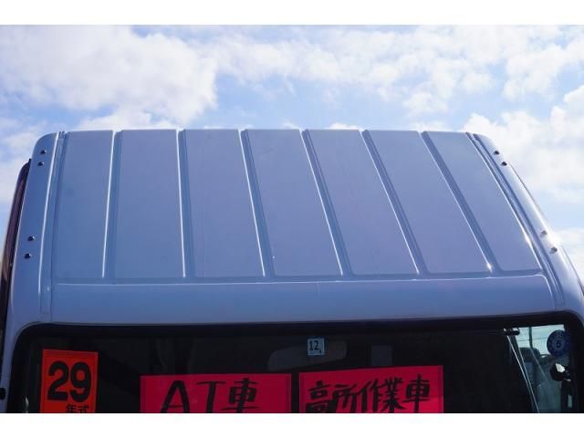 MITSUBISHI CANTER 2017 Image 31