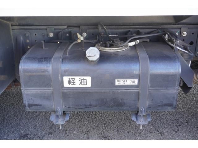 MITSUBISHI CANTER 2017 Image 31