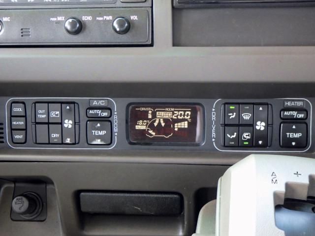 MITSUBISHI ROSA 2017 Image 31