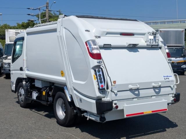 MITSUBISHI CANTER 2024 Image 31