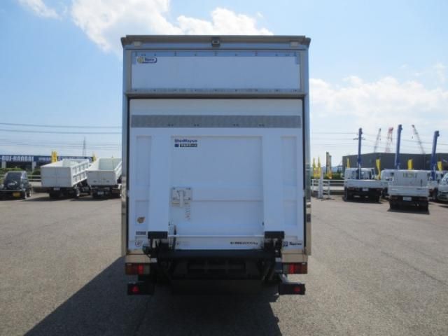 ISUZU ELF 2020 Image 31