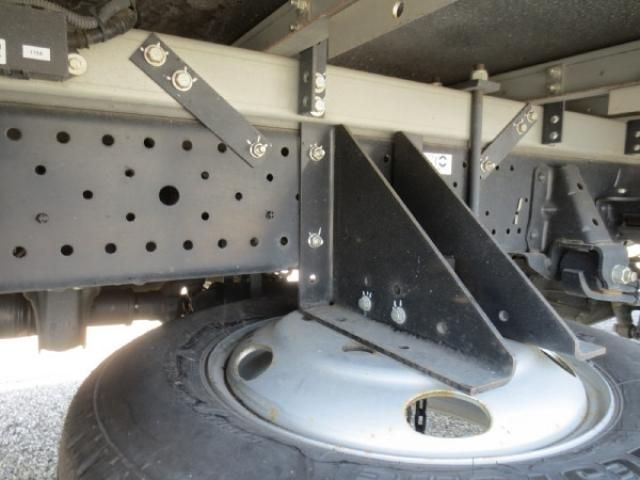 ISUZU ELF 2020 Image 31