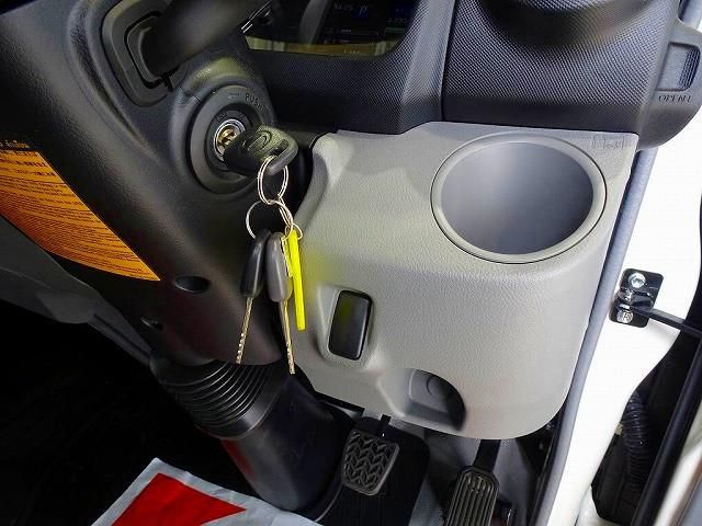 HINO DUTRO 2025 Image 31