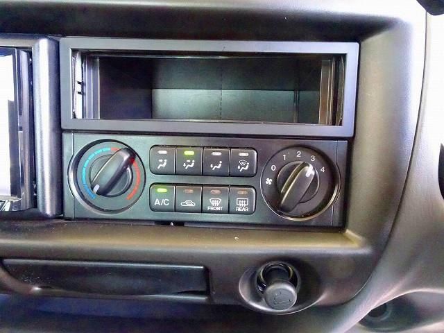 MAZDA BONGO VAN 4WD 2019 Image 31