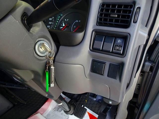 MAZDA BONGO VAN 4WD 2019 Image 31