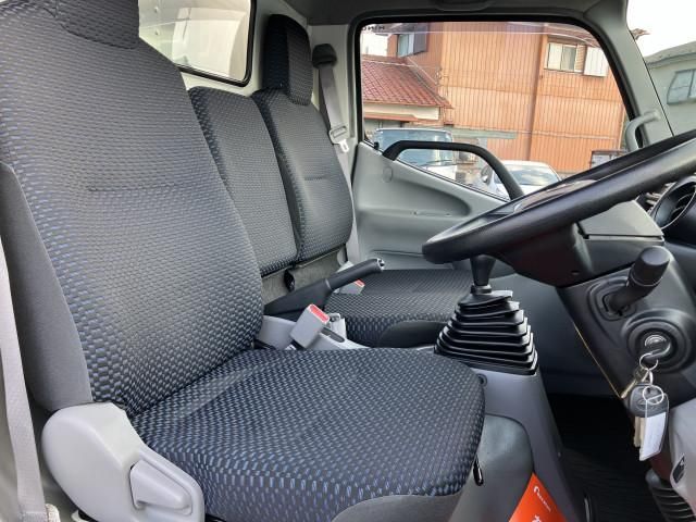 HINO DUTRO 2023 Image 31