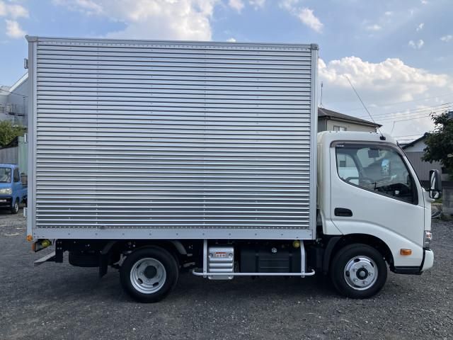 HINO DUTRO 2023 Image 31