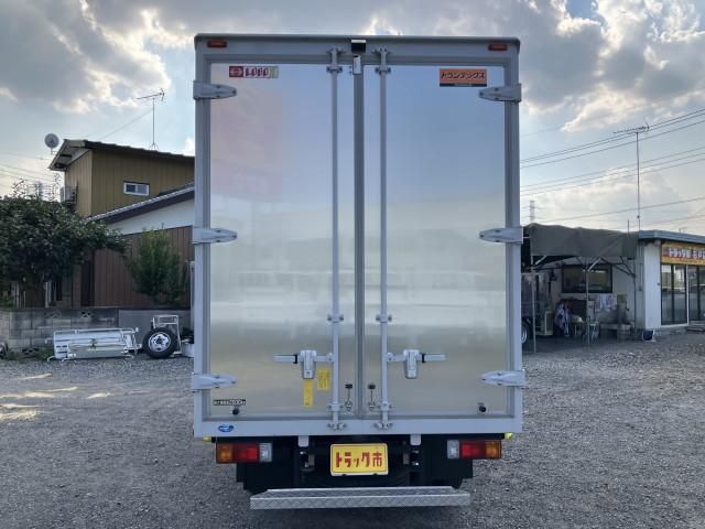 HINO DUTRO 2023 Image 31