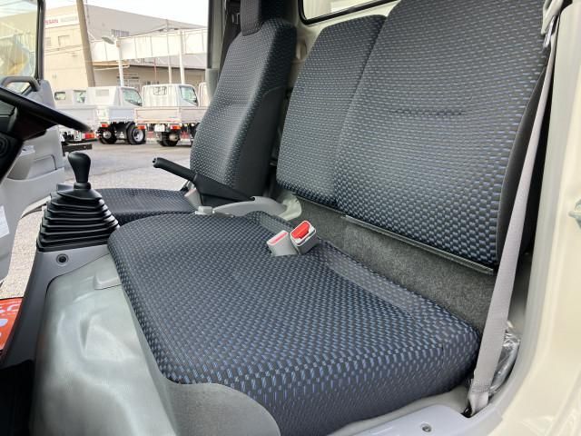 HINO DUTRO 2023 Image 31