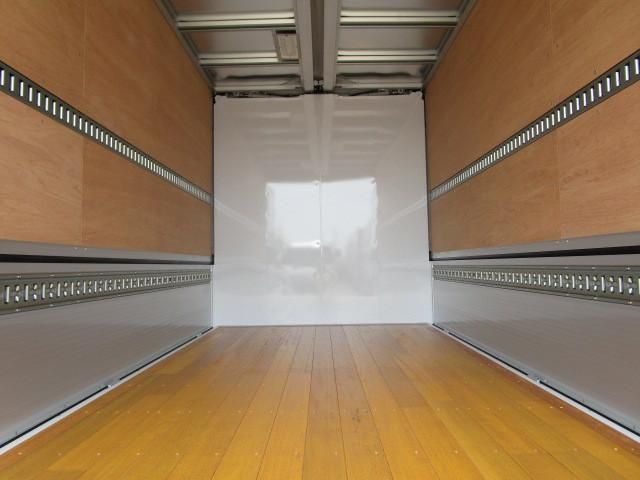 MITSUBISHI CANTER 2025 Image 31