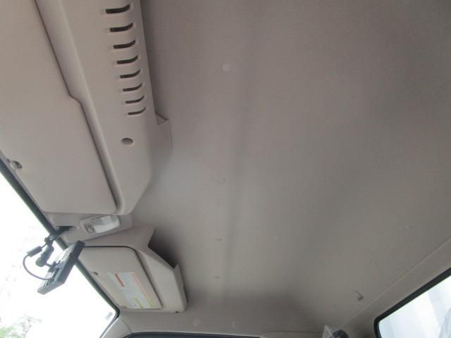 MITSUBISHI CANTER 2025 Image 31