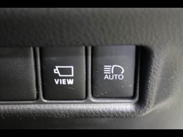 TOYOTA C-HR 2020 Image 31