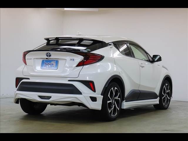 TOYOTA C-HR 2020 Image 31