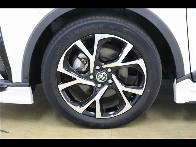 TOYOTA C-HR 2020 Image 31